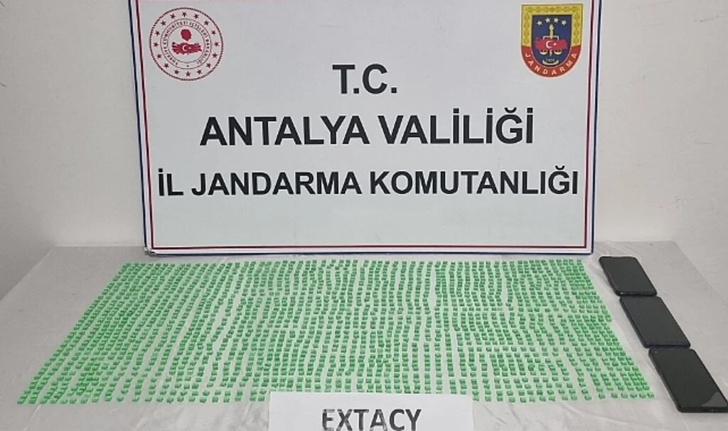 Antalya'da uyuşturucu operasyonu