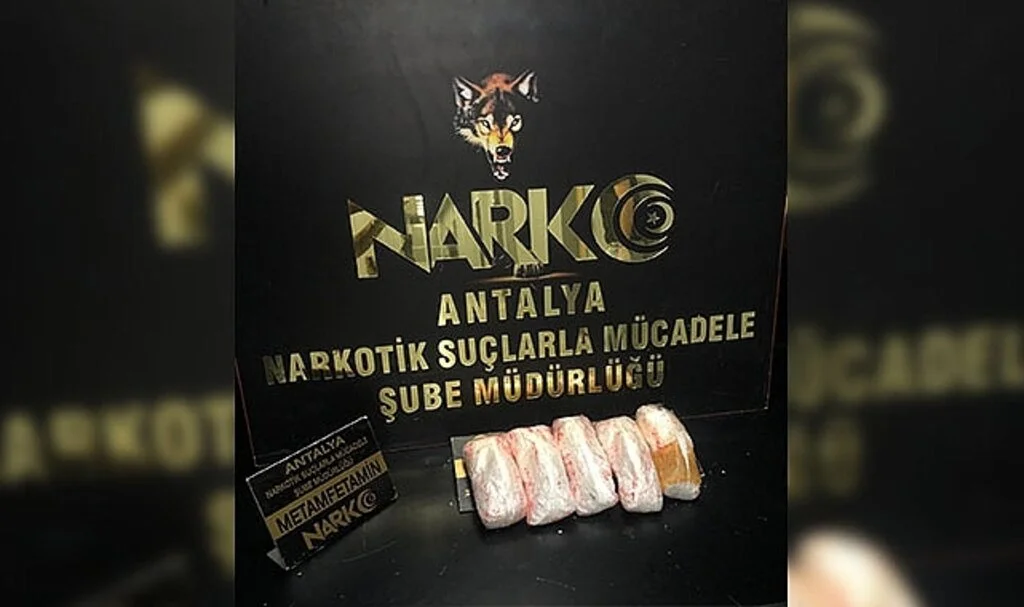 Antalya'da uyuşturucu operasyonuna 4 tutuklama
