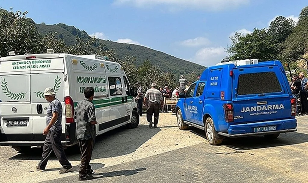 Arazi kavgası abi kardeşi ayırdı