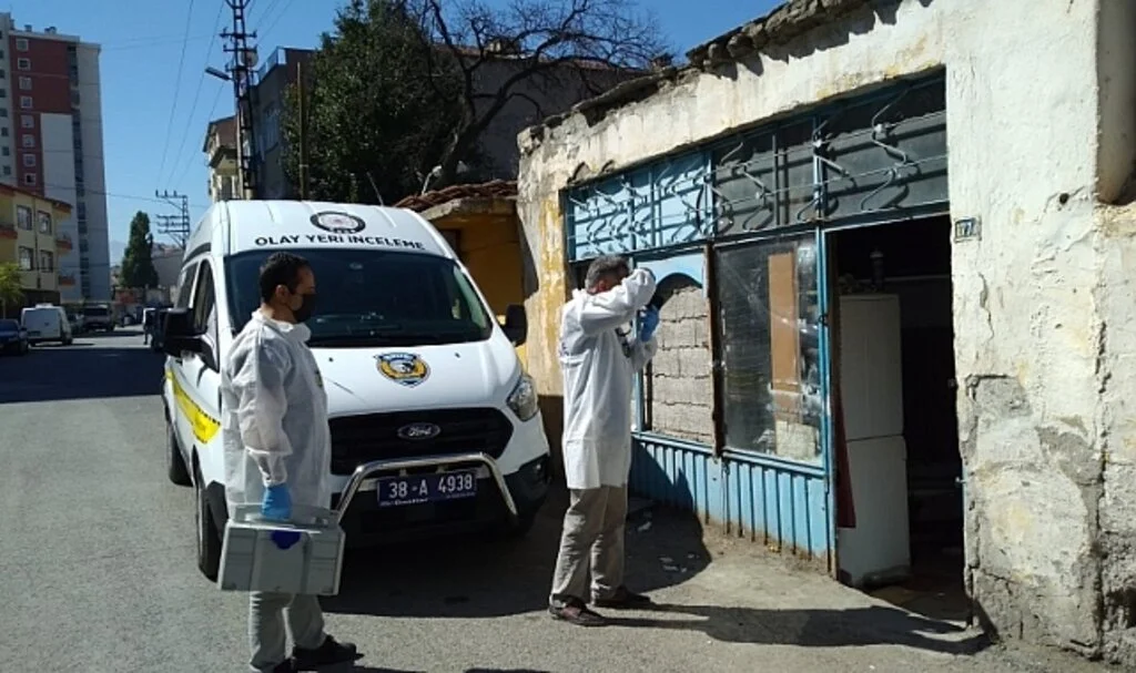 Arkalarında bıraktıkları delillerle yakayı ele verdiler