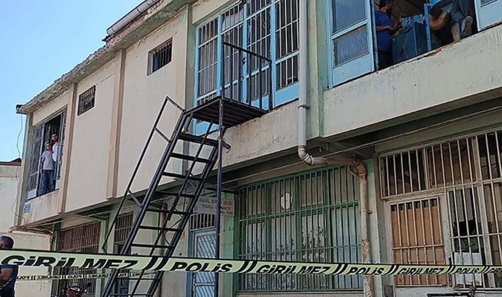 Ayakkabı atölyesinde patlama: 1 ölü, 1 yaralı