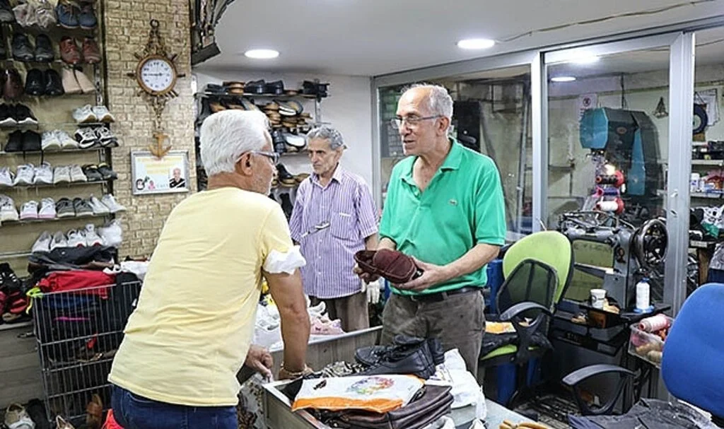 Ayakkabı fiyatları tamircilere yaradı