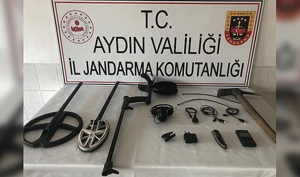 Aydın'da kaçak kazı yapan 2 kişi suç üstü yakalandı