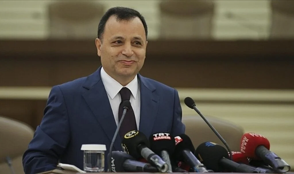 AYM Başkanı Arslan: Arızi birtakım aksaklıklar dışında Anayasa Mahkemesinin kararları uygulanmaktadır