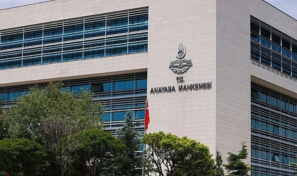 AYM'den yükseköğretim öğrencilerinin disiplin cezalarına ilişkin yasal düzenlemeye iptal