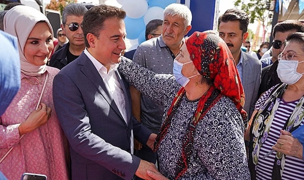 Babacan:"Kürt meselesini de Alevi meselesini de çözmenin tam zamanıdır"