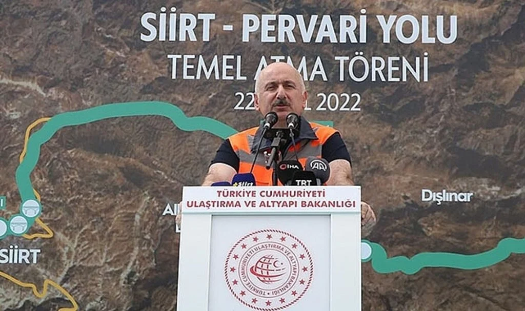Bakan Karaismailoğlu Siirt-Pervari Yolu Temel Atma Töreni'nde konuştu: Bir yılda 82 milyon lira tasarruf sağlayacağız