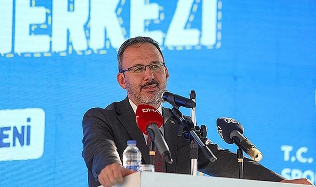 Bakan Kasapoğlu: "Spordaki güçlü yürüyüşümüze, gençlik alanındaki güçlü projelerimize devam edeceğiz"