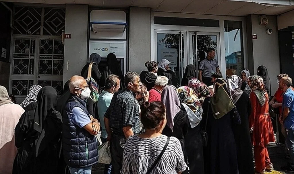 Bakan Kurum, İlk Evim İlk İş Yerim Projesi'ne başvuruların 3,5 milyona yaklaştığını duyurdu