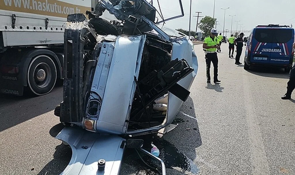 Bandırma'da trafik kazası: 6 yaralı
