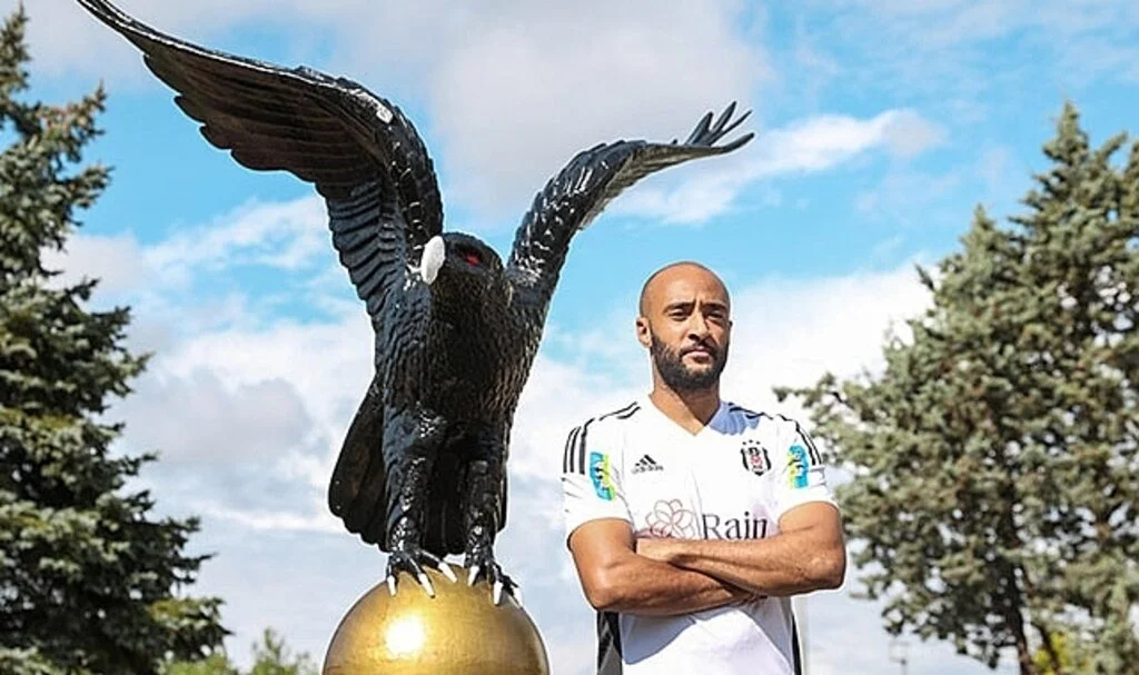 Beşiktaşlı futbolcu Redmond: Stadımızdaki atmosfer İngiltere'dekine benzer