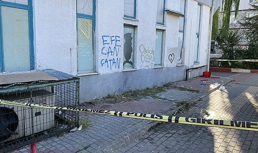 Boşanmak isteyen eşini canice öldüren koca tutuklandı