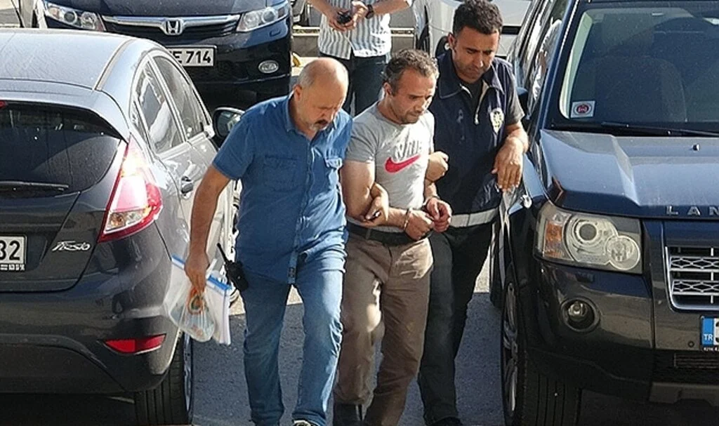 Büfeden bin lira çalan hırsız yakalandı