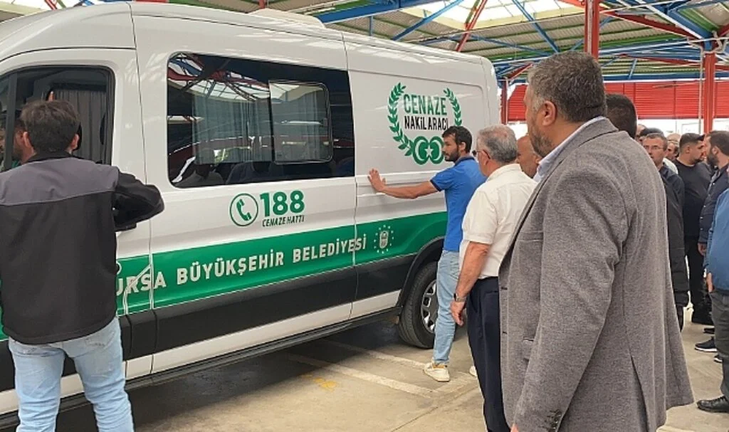 Bursa'da 14 yaşındaki motosiklet sürücüsünün ölümü kameraya böyle yansıdı