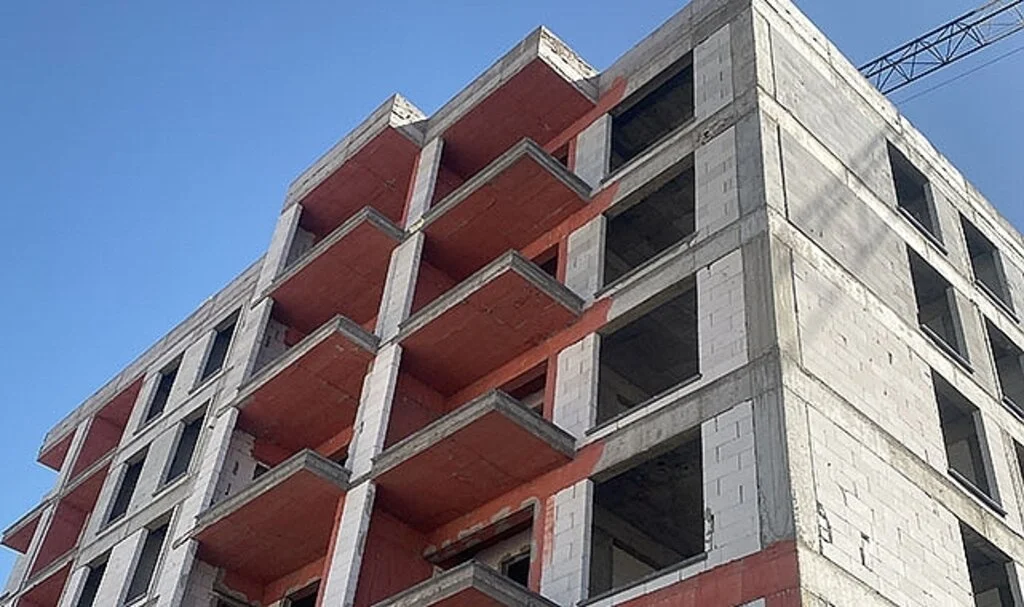 Bursa’da 5. kattan düşen işçi hayatını kaybetti