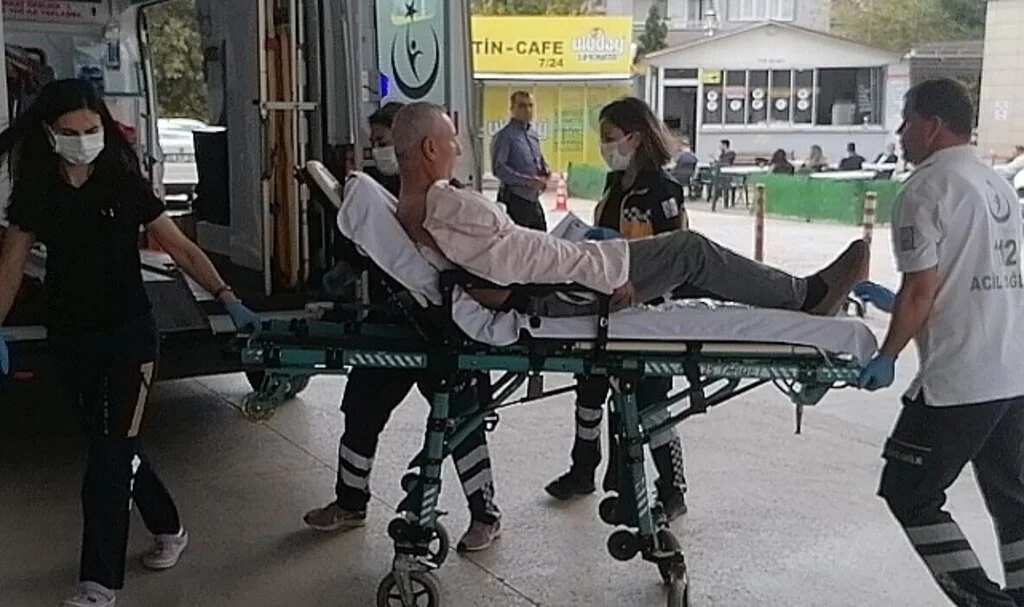 Bursa’da dedikodu kavgasında arkadaşını bıçakladı