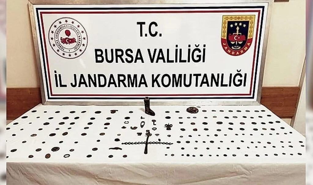 Bursa'da tarihi eser operasyonu: 5 gözaltı