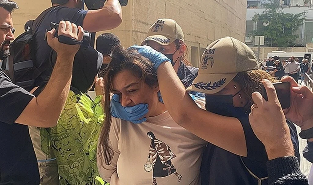 Bursa'daki terör saldırısının zanlıları adliyeye sevk edildi
