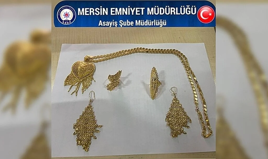 Çaldığı ziynet eşyalarıyla yakalandı