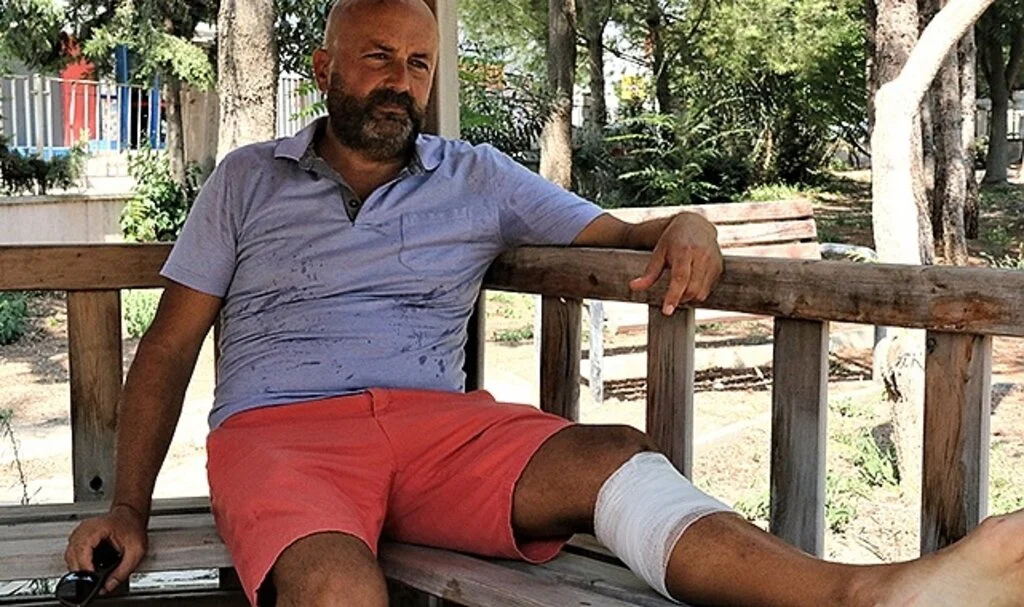 Çalınan köpeğini kurtarmak isterken bıçaklanıp ölümden döndü