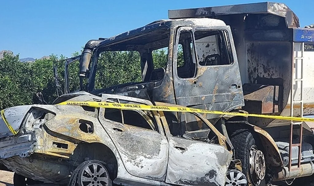 Çalıntı otomobille kaza yaptı, yanarak can verdi