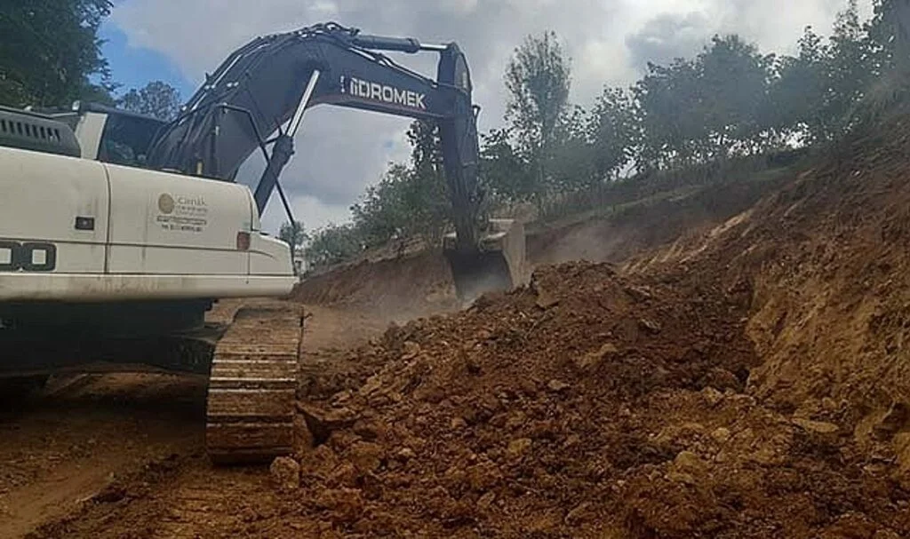 Canik Belediye Başkanı İbrahim Sandıkçı: “Son 1 ayda toplam 2 bin 866 metre ham yol açtık” 