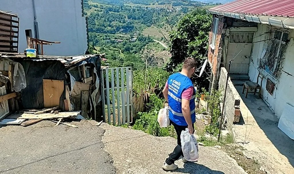 Canik Belediyesi’nden öğrencilere destek