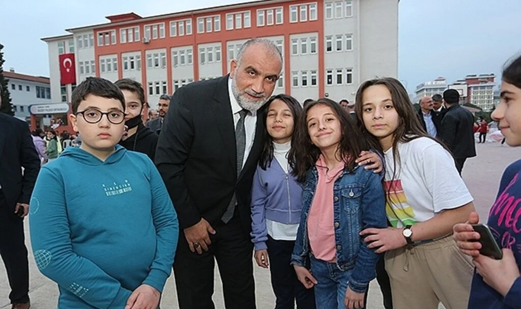 Canik Belediyesi okulları yeni eğitim-öğretim yılına hazırlıyor