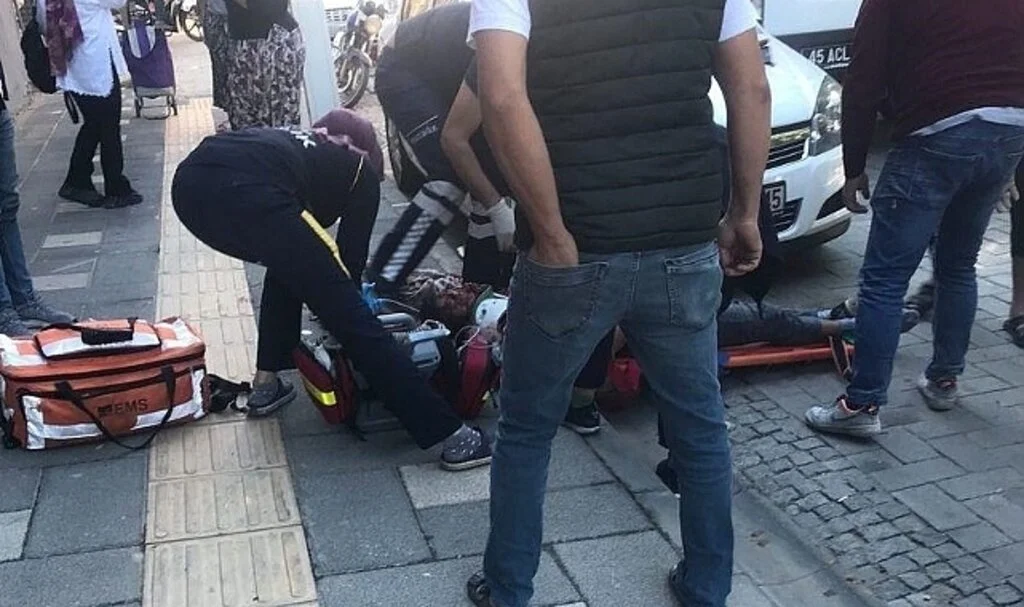 Çatıdan evinin balkonuna girmek isterken düşerek hayatını kaybetti