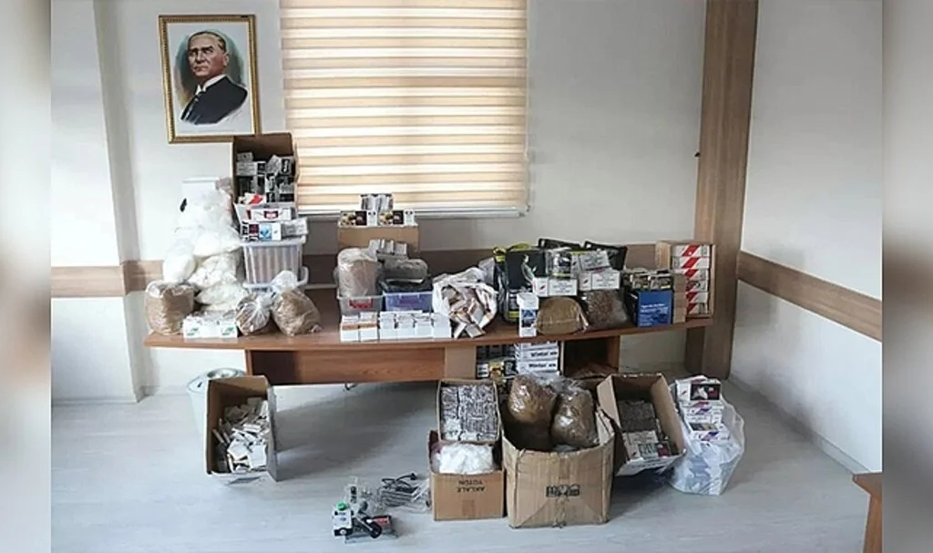Çayırlı’da bir miktar kaçak tütün ve sigara ele geçirildi