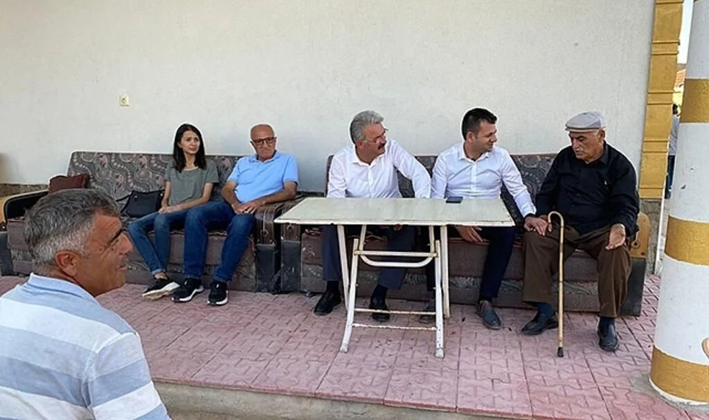 CHP  Aksaray İl Başkanı Ali Abbas Ertürk köylülerin sorunlarını dinledi
