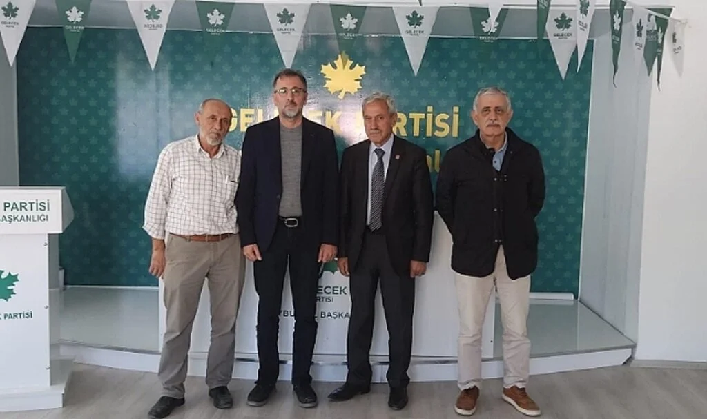 CHP  Bayburt İl Başkanı Adil Uzunhan ve parti yönetimi Gelecek Partisi İl Başkanı Nazir Güler’i ziyaret etti
