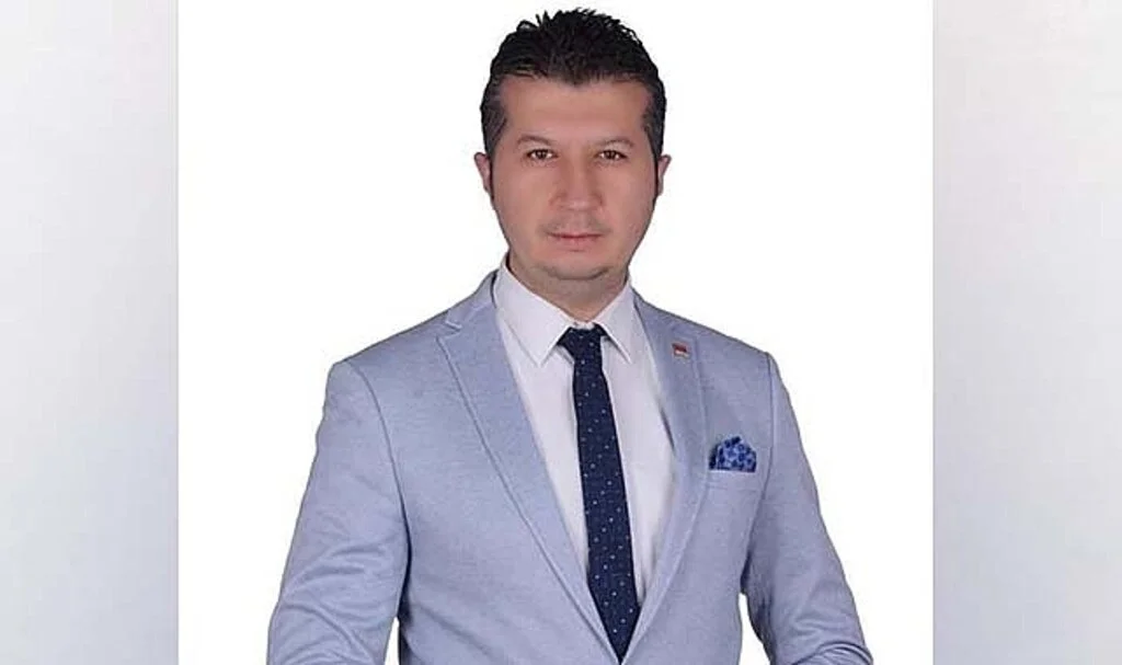 CHP  Burdur İl Başkanı İzzet Akbulut:" "TOKİ Zengini Zengin Etmekten Başka Bir Proje Değil"