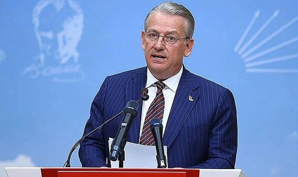 CHP eski milletvekili Haluk Pekşen hayatını kaybetti