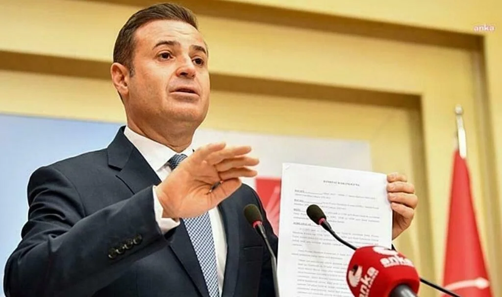 CHP Heyeti  ' Çiftçilere Ücretsiz Elektirik' Projesi Kapsamında Kurulacak GES Alanını Belirlemek Üzere Şanlıurfa'ya Gidiyor