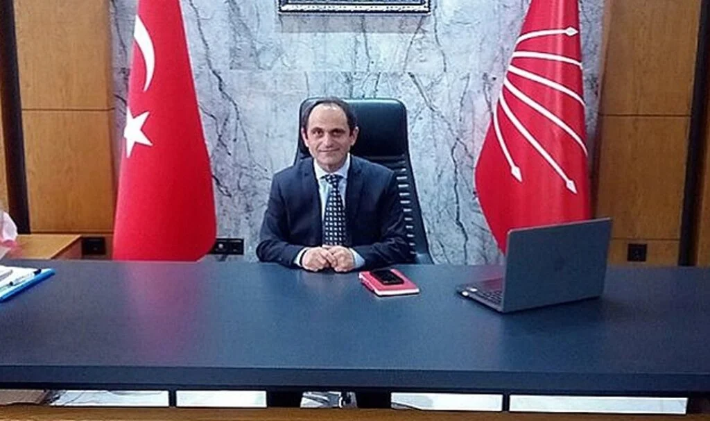 CHP Sakarya İl Başkanı Ecevit Keleş:"Mahalle Olan Köyler Eski Statüsüne Kavuşacak"