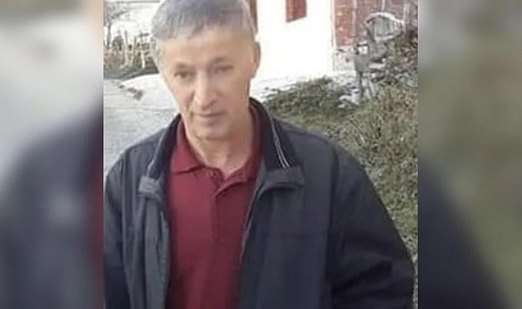 Çöp kamyonundan düşen işçi hayatını kaybetti