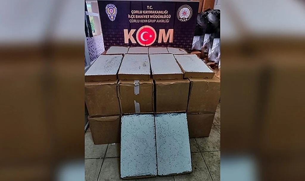 Çorlu’da 475 bin adet makaron ele geçirildi