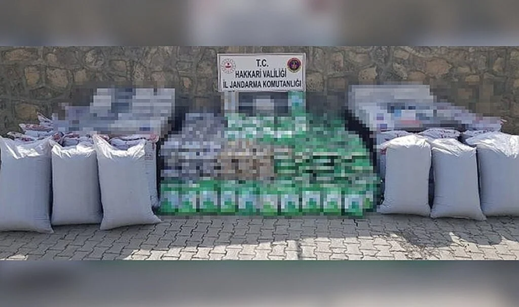 Çukurca’da kaçak çay ve sigara ele geçirildi
