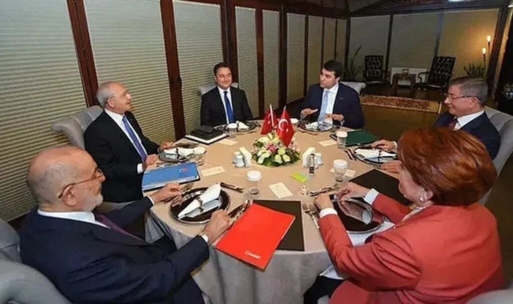 Cumhurbaşkanı adayı olacak mı? Kılıçdaroğlu'nun "hazırım" açıklamasına 6'lı masadan yanıt