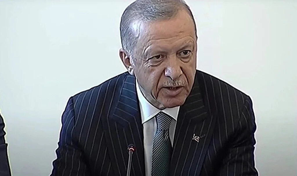 Cumhurbaşkanı Erdoğan Bosna Hersek'te açıkladı: 2 ülke arasında kimlik kartıyla seyahat yapılabilecek