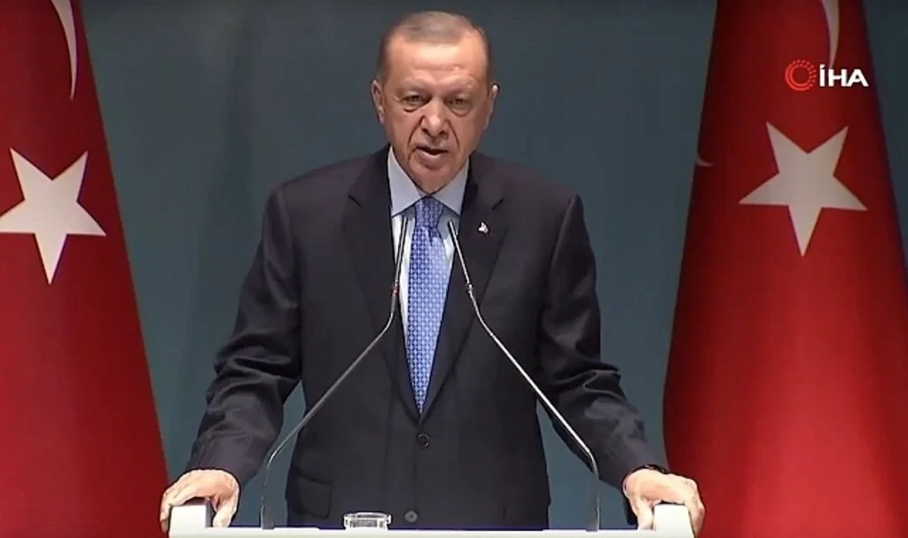 Cumhurbaşkanı Erdoğan'dan Yunanistan'a 'gizli işgal' uyarısı: "ABD sizi kurtaramaz, kendinize gelin!"