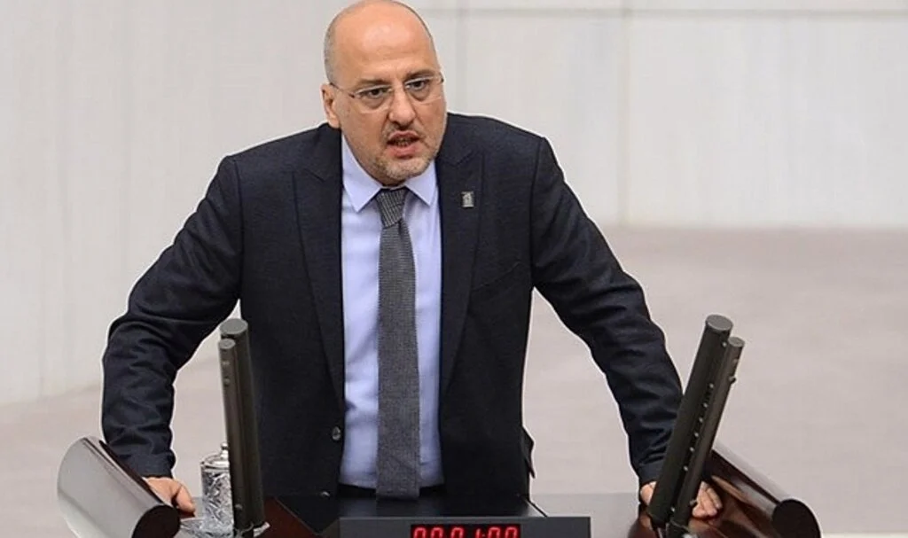 Cumhurbaşkanı Erdoğan'ın "Teröristin tekidir, gücü yetmez" dediği Ahmet Şık'tan cevap geldi
