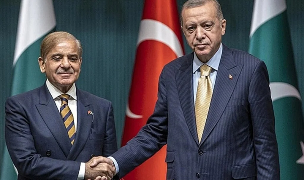 Cumhurbaşkanı Erdoğan ve Şahbaz Şerif telefonda görüştü