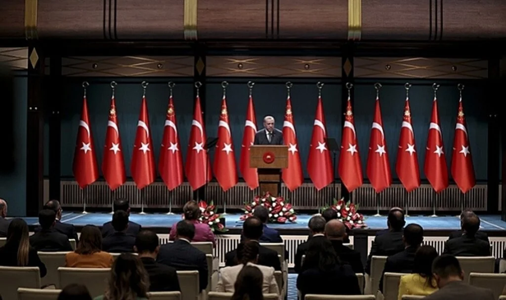 Cumhurbaşkanı Erdoğan: Yunanistan'a karşı ülkemizin menfaatlerini tüm imkanları kullanarak savunmaktan geri kalmayız