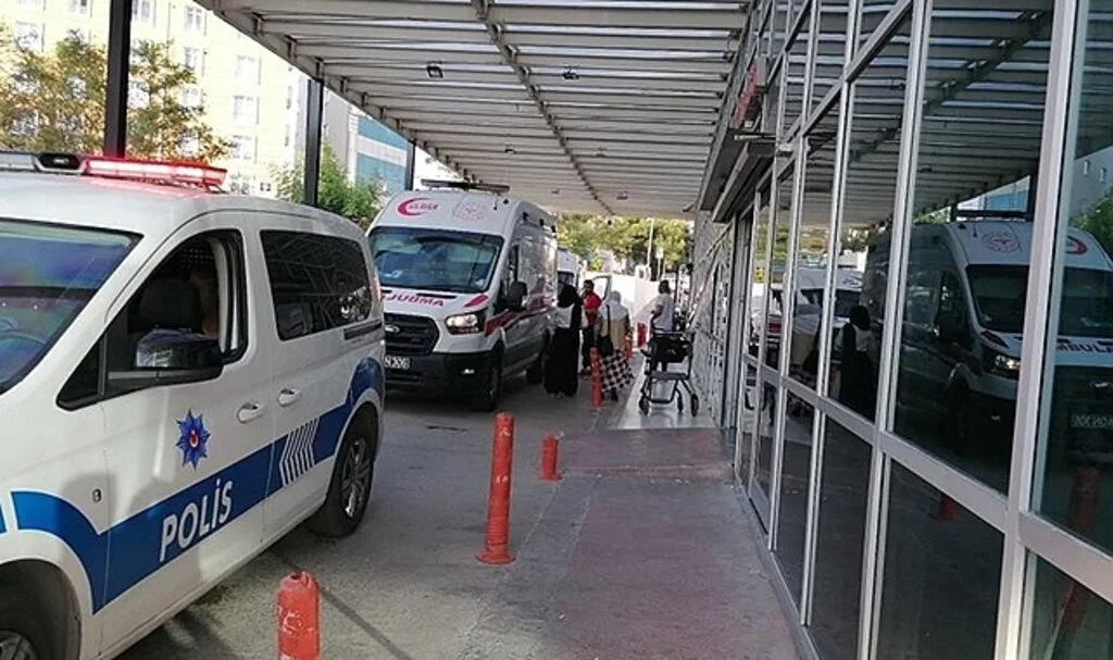 D-100’de otomobilin çarptığı yaya hastanede hayatını kaybetti
