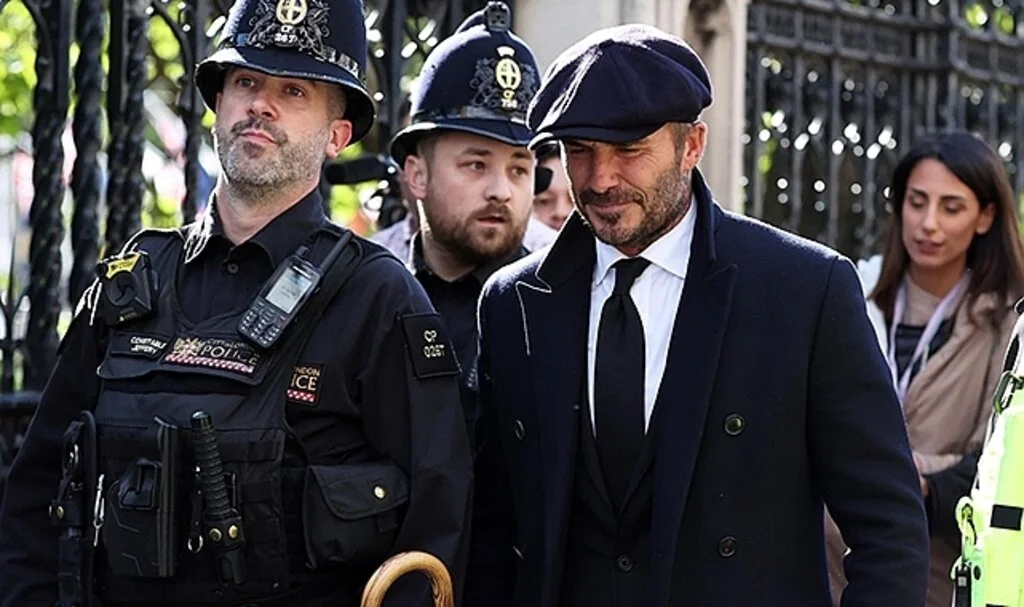 David Beckham, Kraliçe'nin naaşını görmek isteyenler arasında yer aldı