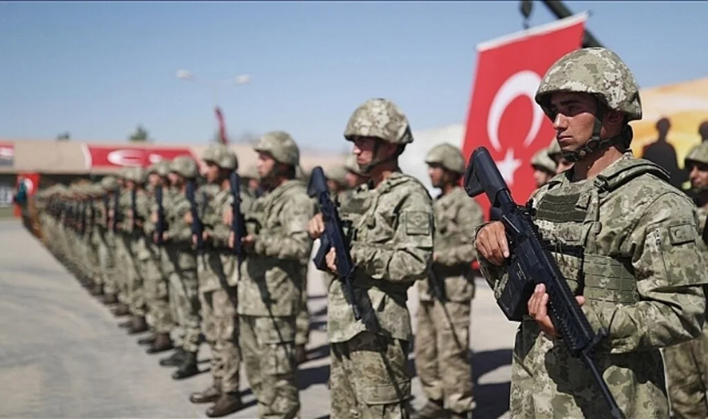 "Demir Pençe" tugayında sancak töreni