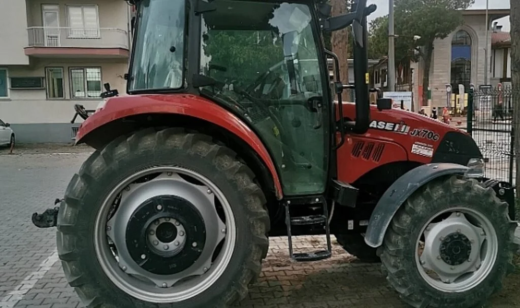 Denizli'de çalınan traktör Manisa'da bulundu