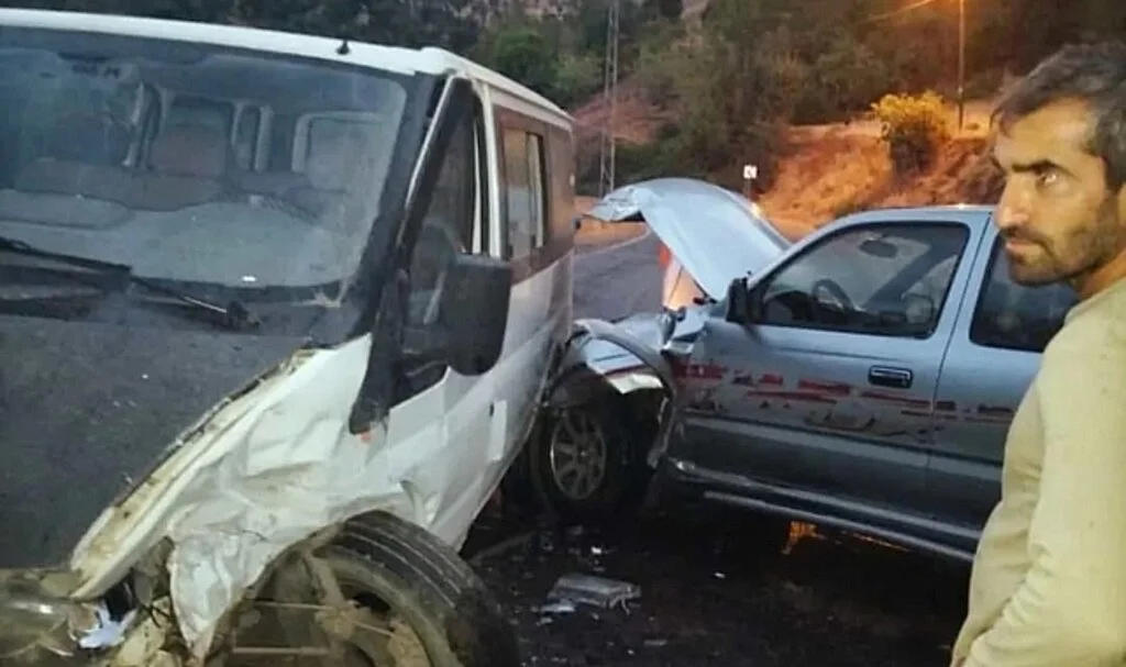 Derecik'te trafik kazası: 2 yaralı
